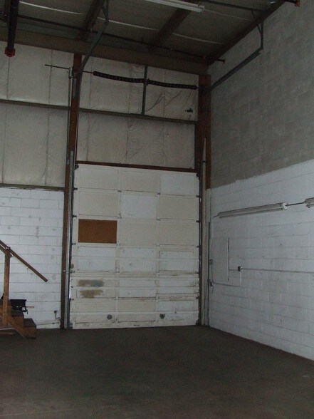 More Photos Of 876 N Lenola Rd, Moorestown Warehouse For Lease