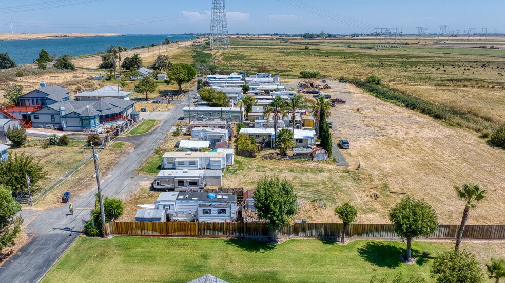 More Photos Of 4222 Lelia Dr, Rio Vista Manufactured Housing Mobile Home Park For Sale