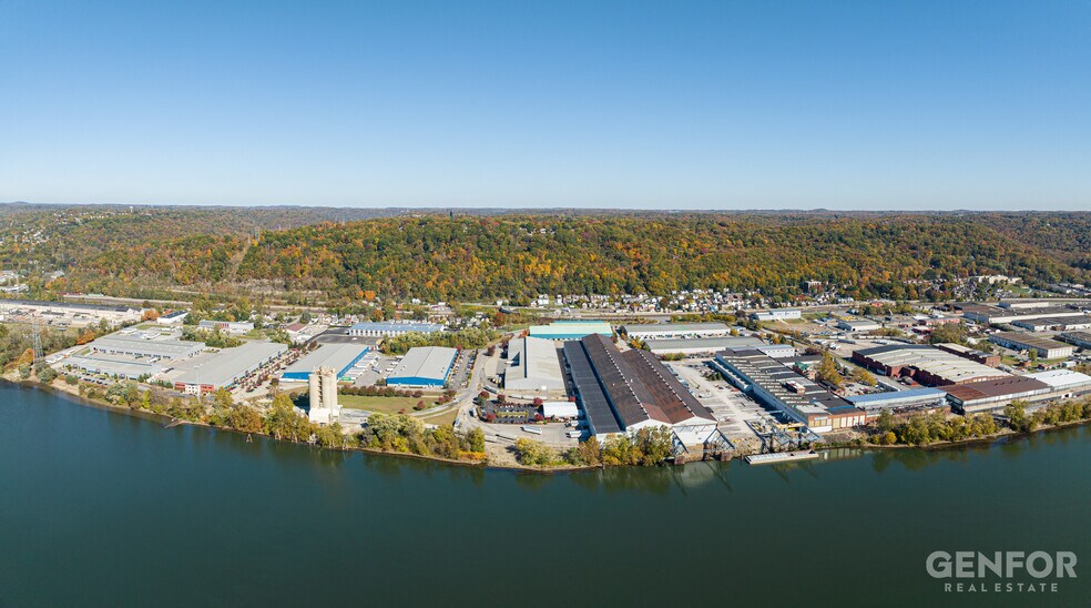 More Photos Of 555 W Park Rd, Leetsdale Warehouse For Lease