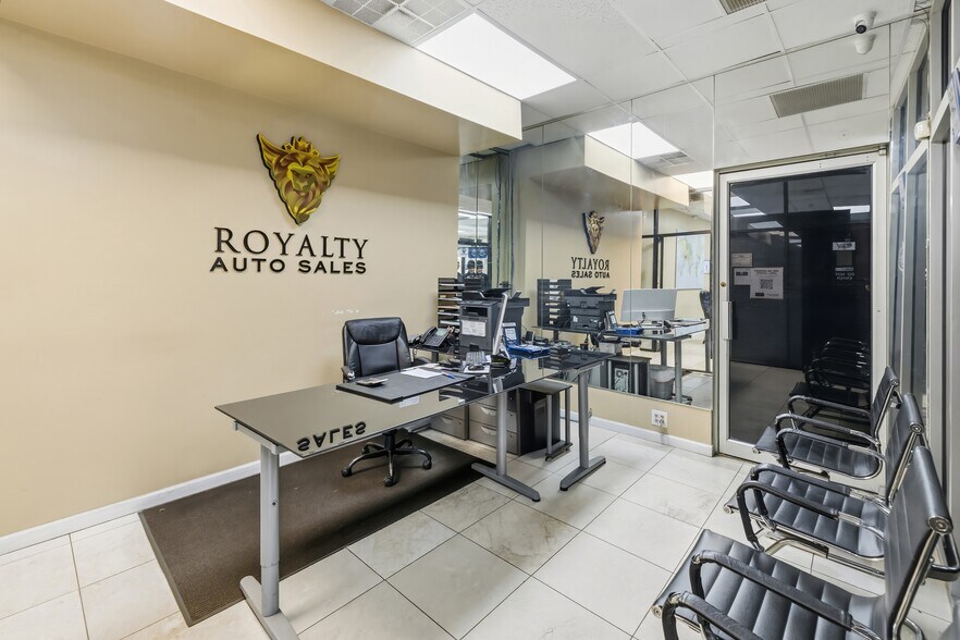 More Photos Of 120-140 US Highway 46, Little Ferry Auto Dealership For Lease