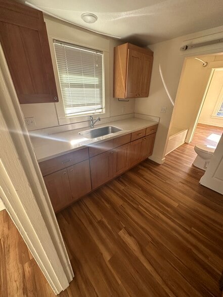 More Photos Of 8605 SE 11th Ave, Portland Apartments For Sale