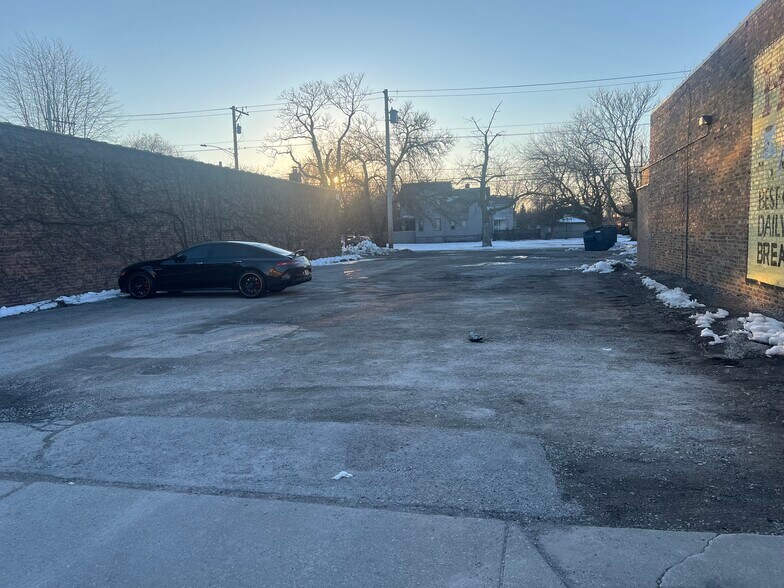 More Photos Of 5646 Hohman Ave, Hammond Storefront For Lease