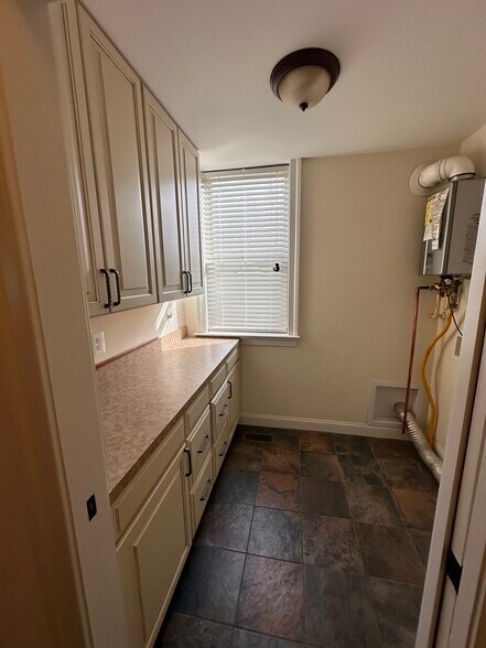 More Photos Of 28795 Old Village rd, Mechanicsville Specialty For Lease