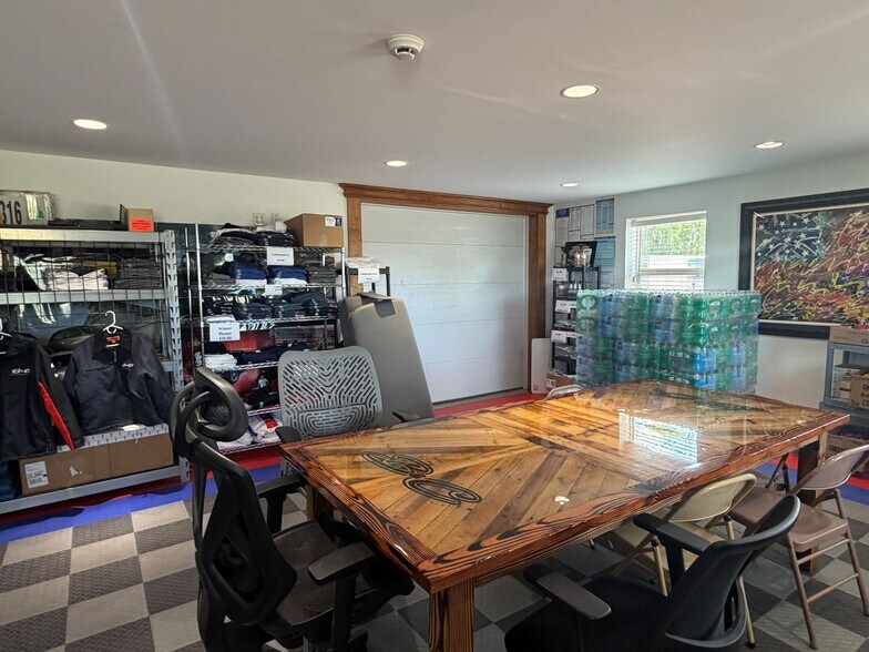 More Photos Of 6360 Dean Pky, Ontario Distribution For Sale