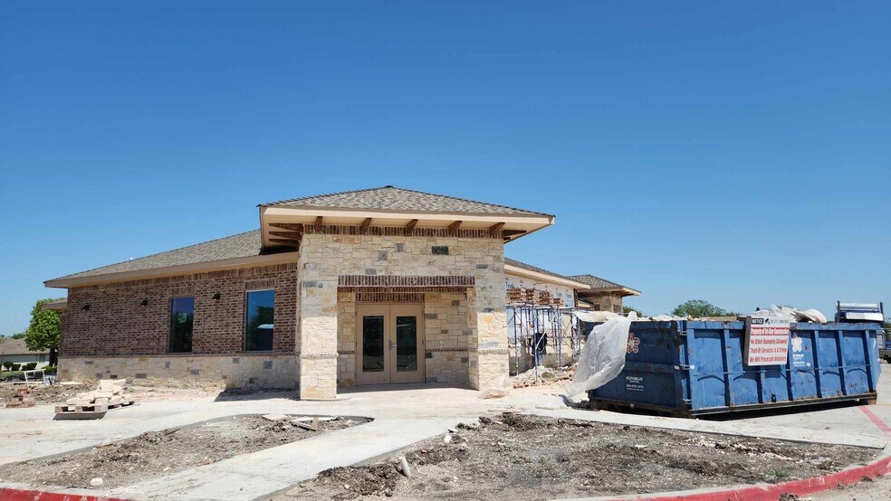 More Photos Of 1020 N Murphy Rd, Murphy Medical For Sale