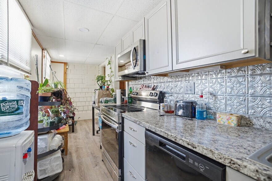 More Photos Of 130 Water St, Warren Apartments For Sale
