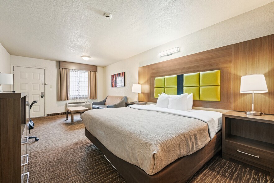 More Photos Of 4613 S Jackson St, San Angelo Hotel For Sale