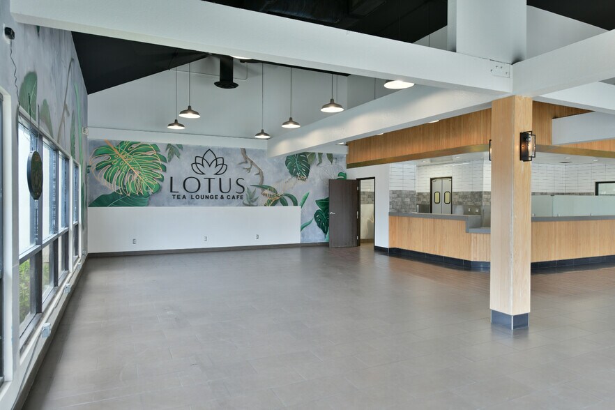 Primary Photo Of 24705 Narbonne Ave, Lomita Unknown For Lease