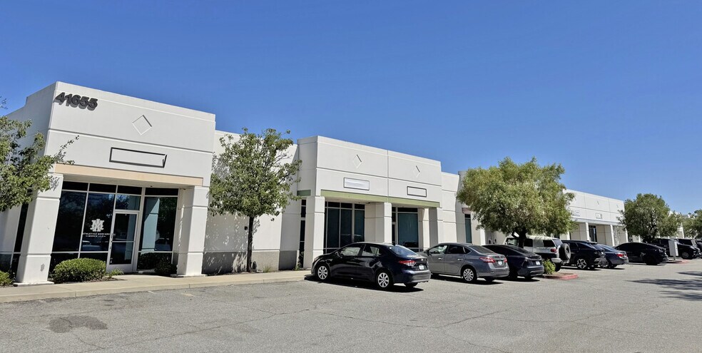More Photos Of 41655 Reagan Way, Murrieta Warehouse For Lease