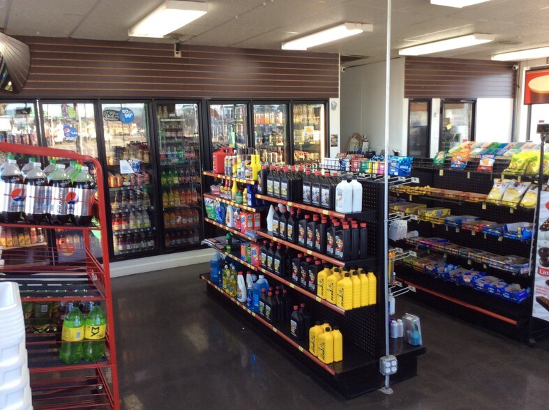 More Photos Of 2760 N Roberts Ave, Lumberton Convenience Store For Sale