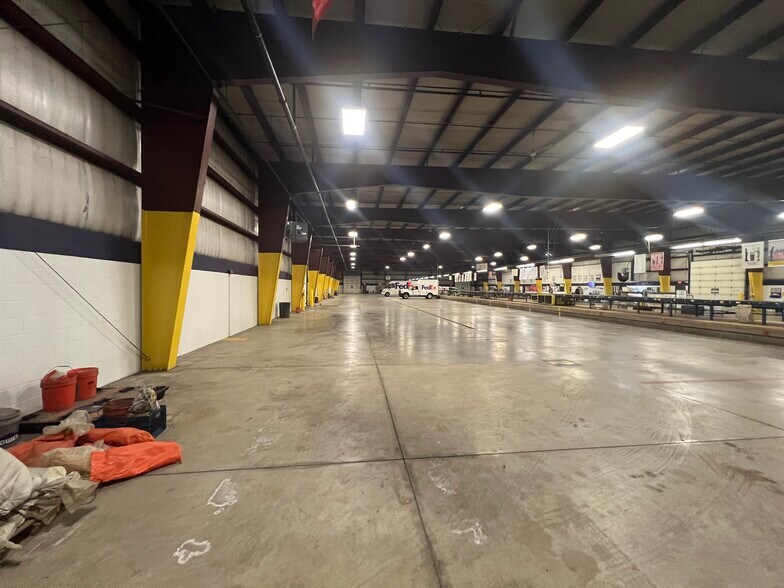 More Photos Of 3017 W 17th St, Erie Warehouse For Sale