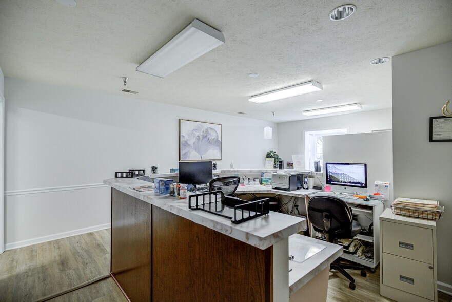 More Photos Of 731 Walker Rd, Great Falls Medical For Sale