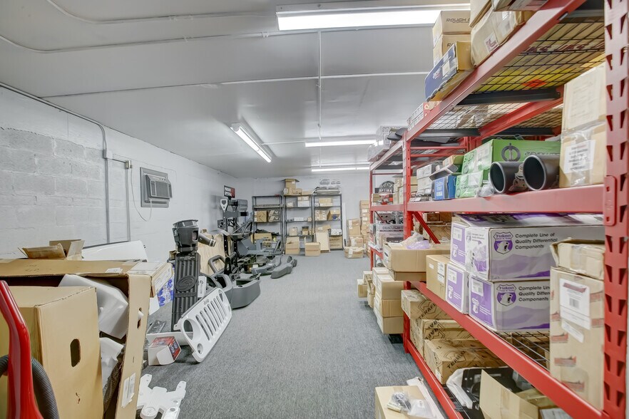 More Photos Of 530 S Dixie Hwy W, Pompano Beach Auto Repair For Sale