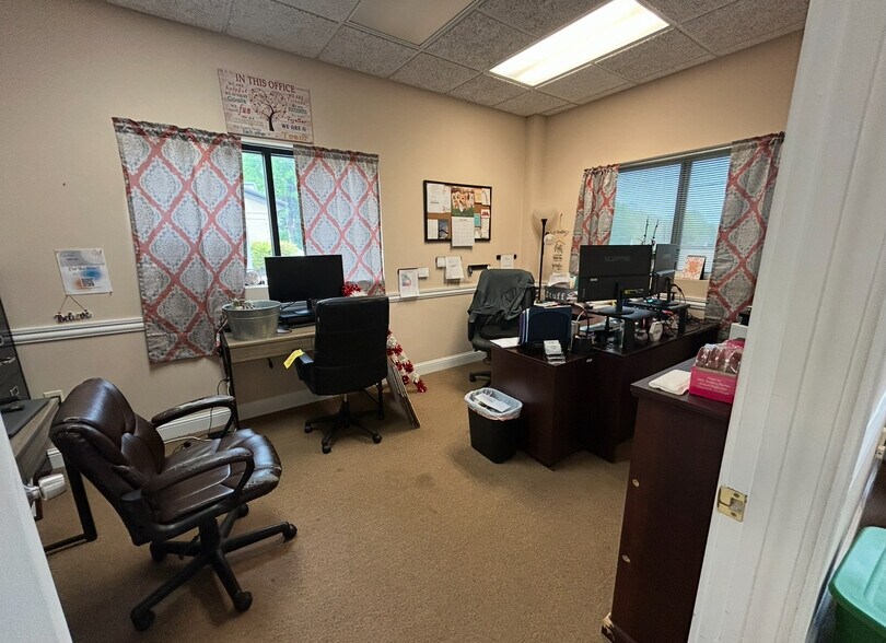 More Photos Of 3030 McEver Rd, Gainesville Medical For Sale