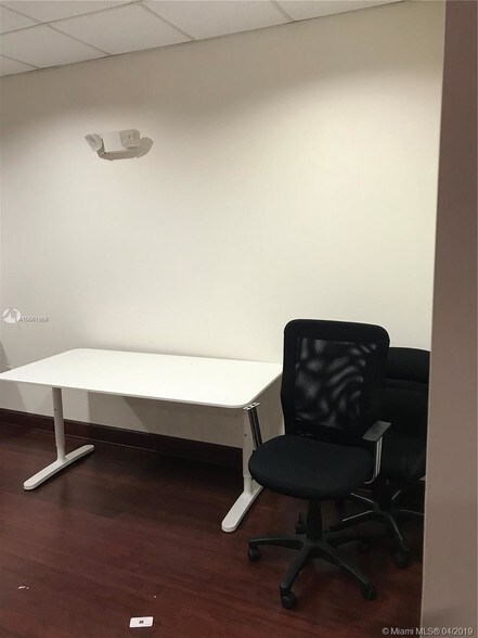 More Photos Of 20101-20161 NE 16th Pl, Miami Loft Creative Space For Sale