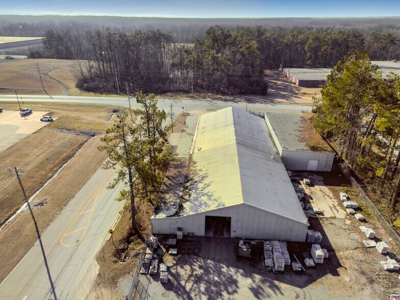 More Photos Of 2750 S Harper Rd, Corinth Manufacturing For Sale