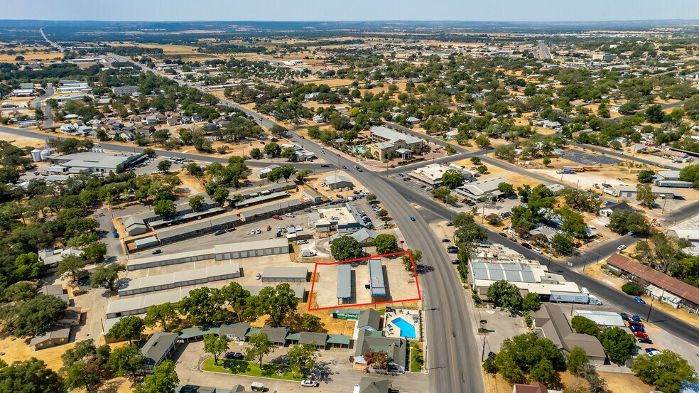 More Photos Of 405 S Washington St, Fredericksburg Carwash For Sale