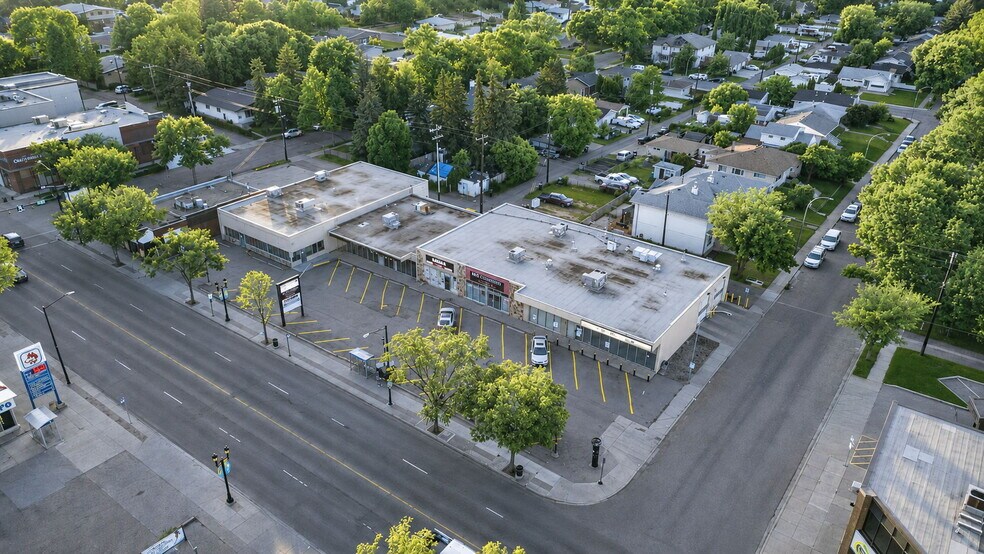 More Photos Of 4316 118 Ave NW, Edmonton Office For Lease