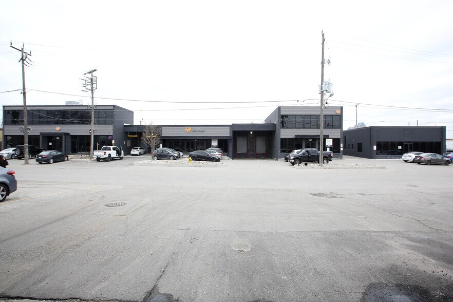 More Photos Of 16-20 Newbridge Rd, Toronto Manufacturing For Sale