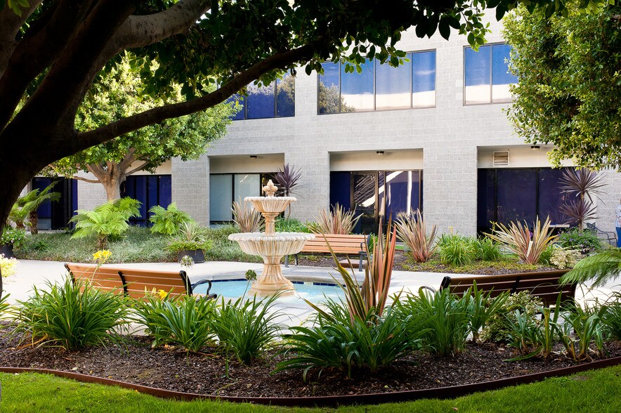 More Photos Of 3636 Birch St, Newport Beach Office For Lease