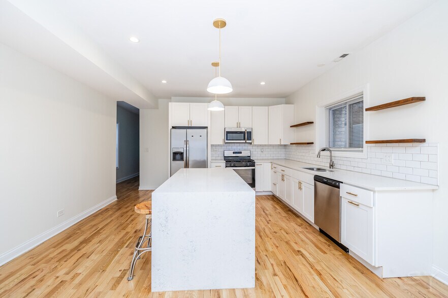 More Photos Of 1439 E 66th Pl, Chicago Apartments For Sale