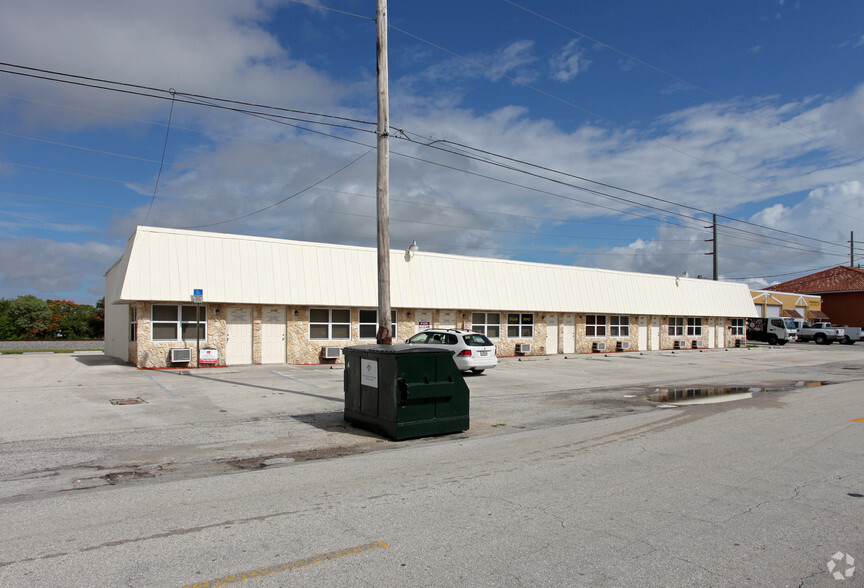 Primary Photo Of 1117-1135 SW 1st Way, Deerfield Beach Warehouse For Lease