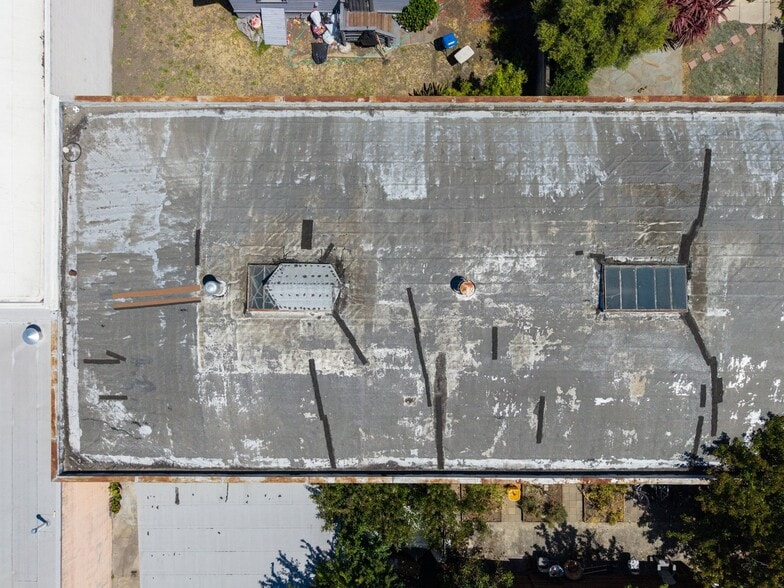 More Photos Of 5417 Adeline St, Oakland Auto Repair For Sale