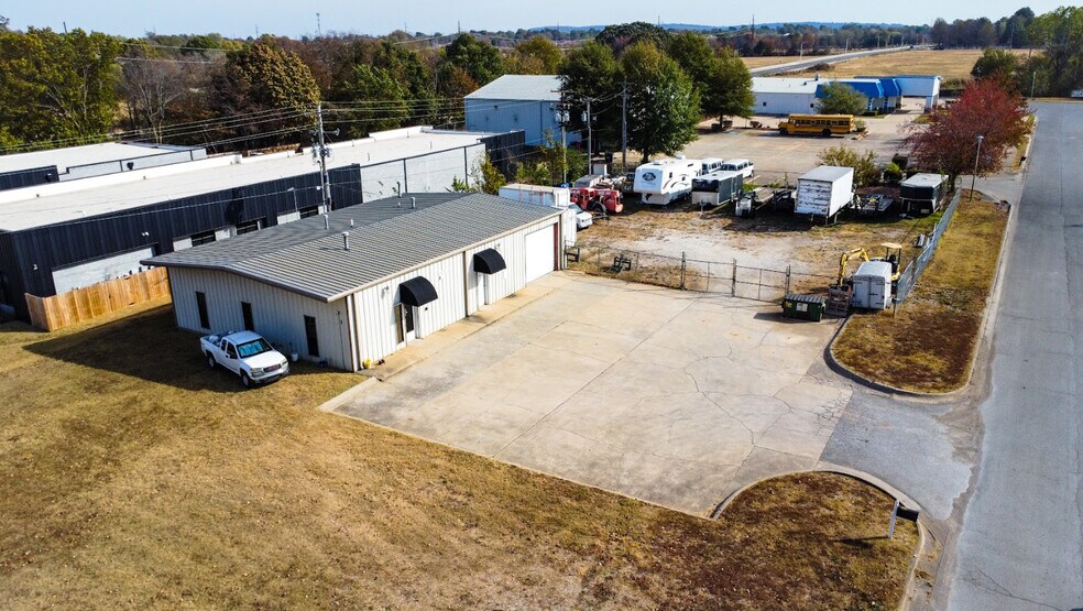 Primary Photo Of 149 S 40th St, Springdale Showroom For Lease