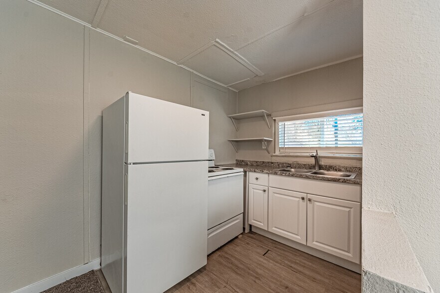 More Photos Of 3428 W Colorado Ave, Colorado Springs Apartments For Sale