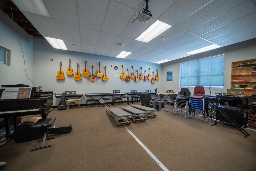 More Photos Of 3401 N Fort Valley Rd, Flagstaff Schools For Lease