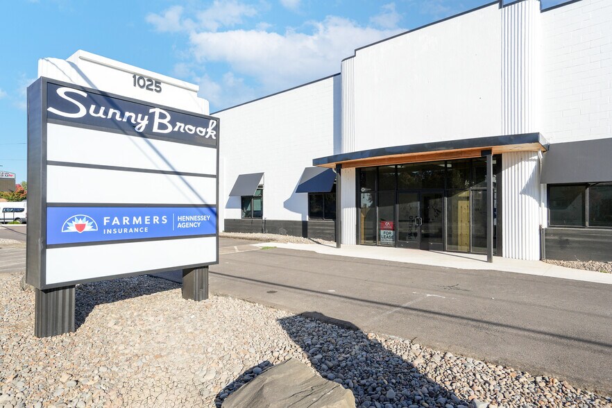 More Photos Of 1025 NW 9th St, Corvallis Office For Lease