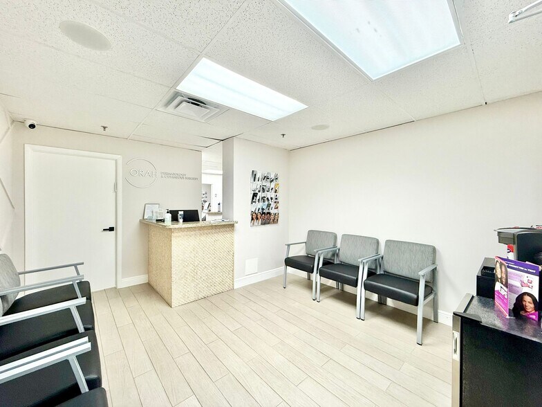More Photos Of 12550 Biscayne Blvd, North Miami Medical For Sale