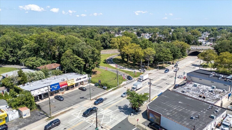 More Photos Of 3037-3049 Merrick Rd, Wantagh Restaurant For Lease