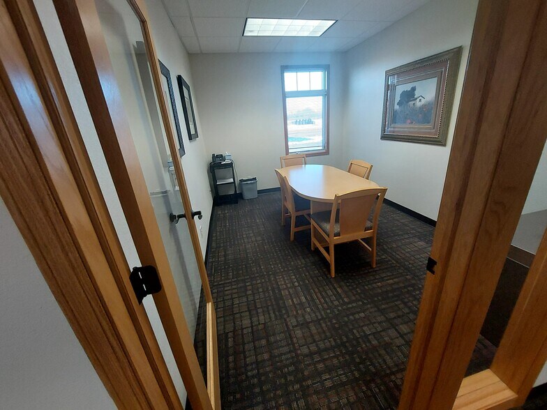 More Photos Of 435 Village Walk Ln, Johnson Creek Office For Lease