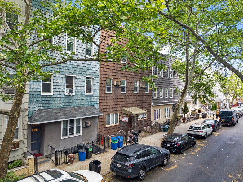 More Photos Of 115 Withers St, Brooklyn Apartments For Sale