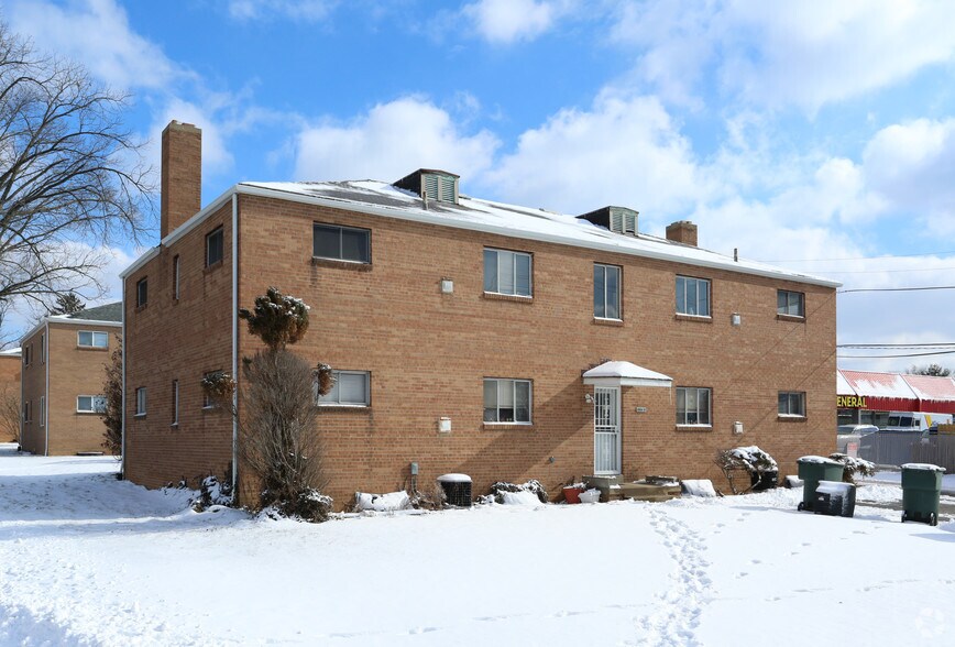 More Photos Of 4994 N High St, Columbus Apartments For Sale