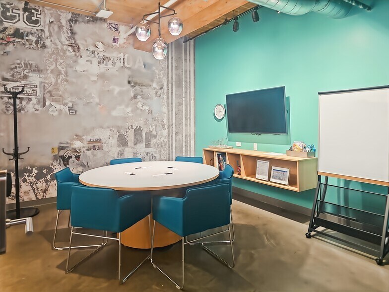 More Photos Of 180 John St, Toronto Coworking Space