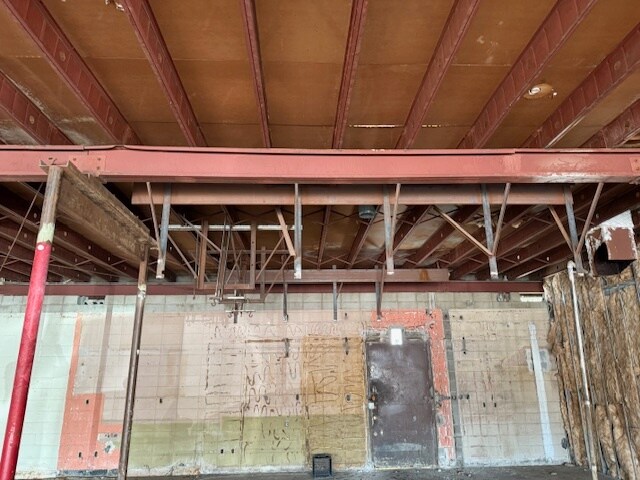 More Photos Of 8560 Long Point Rd, Houston Storefront For Lease