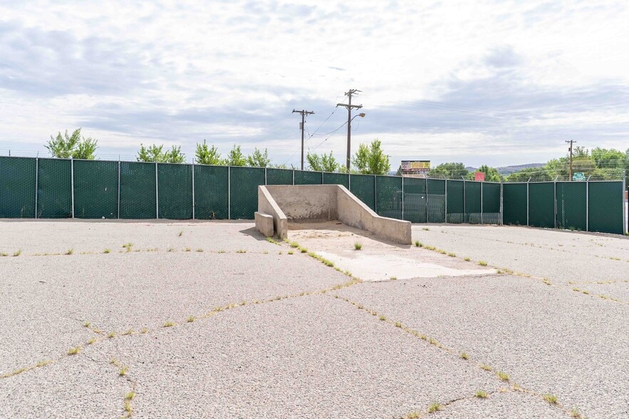 More Photos Of 7212 E Main St, Farmington Warehouse For Sale