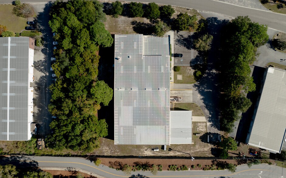 More Photos Of 415 Jessen Ln, Charleston Warehouse For Lease
