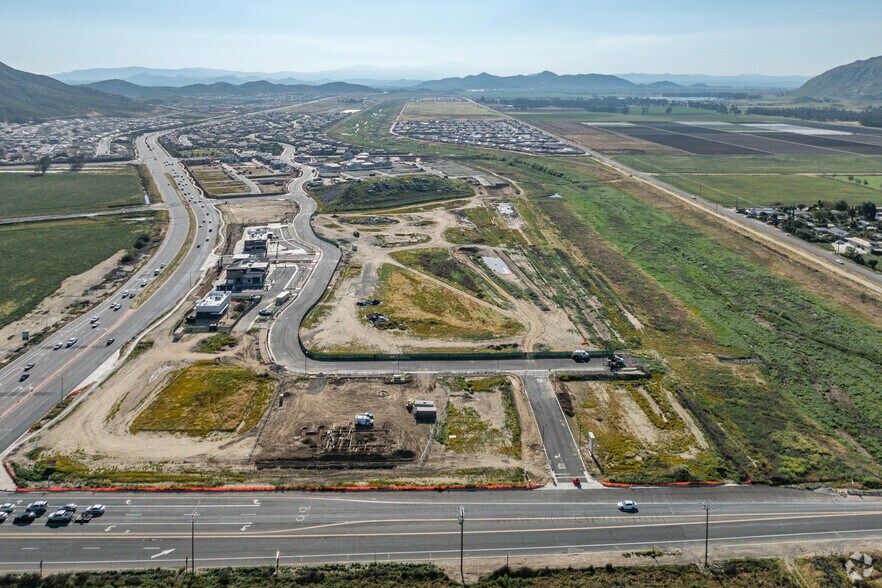 Primary Photo Of Domenigoni Pky, Winchester Storefront For Lease