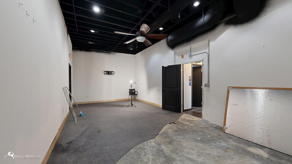 More Photos Of 1690 Roberts Blvd, Kennesaw Warehouse For Sale
