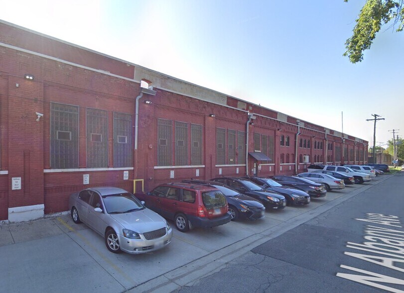 More Photos Of 701 N Albany Ave, Chicago Warehouse For Lease