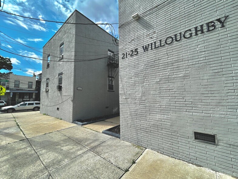 Primary Photo Of 21-25 Willoughby St, Newark Multifamily For Sale