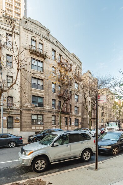 More Photos Of 120 Haven Ave, New York Apartments For Sale