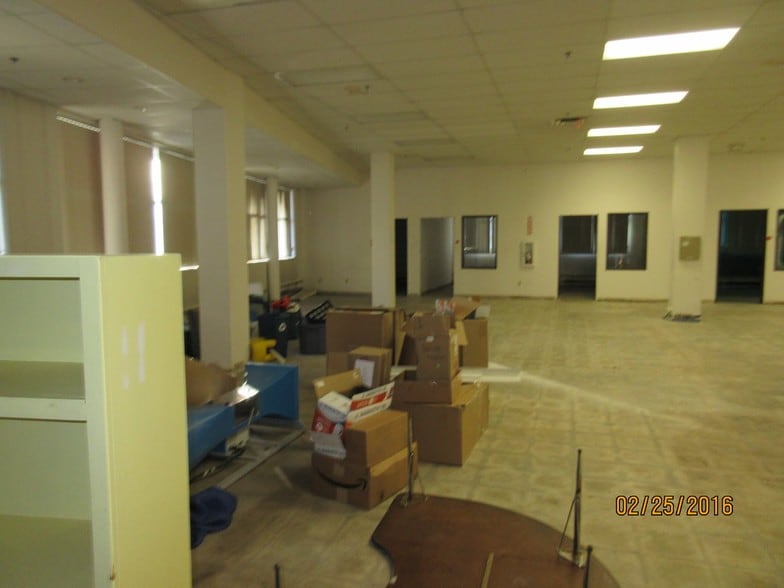 More Photos Of 302 Cushman St, Fairbanks Office For Lease