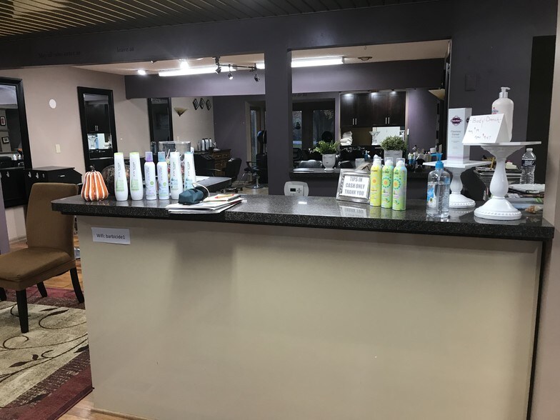 More Photos Of 904 E Pulaski Hwy, Elkton General Retail For Sale