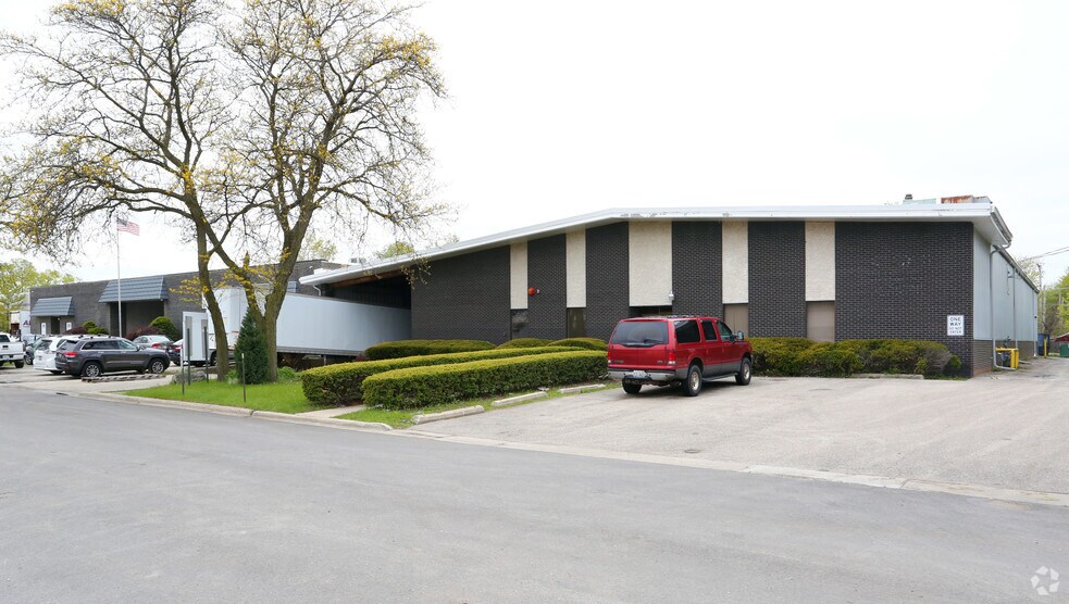 Primary Photo Of 410 Mercantile Ct, Wheeling Industrial For Sale