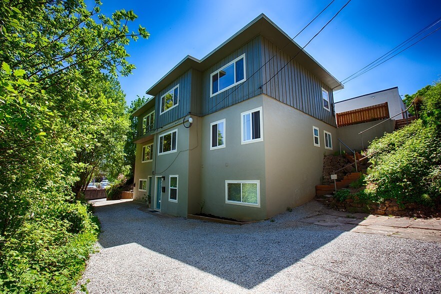 More Photos Of 3204-3212 SW 10th Ave, Portland Apartments For Sale