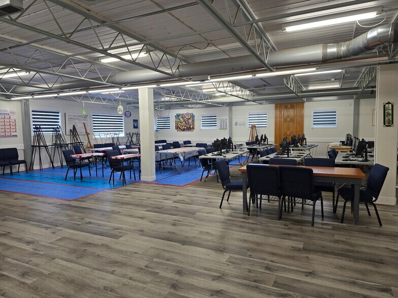 More Photos Of 10584 107th St NW, Edmonton Office For Sale